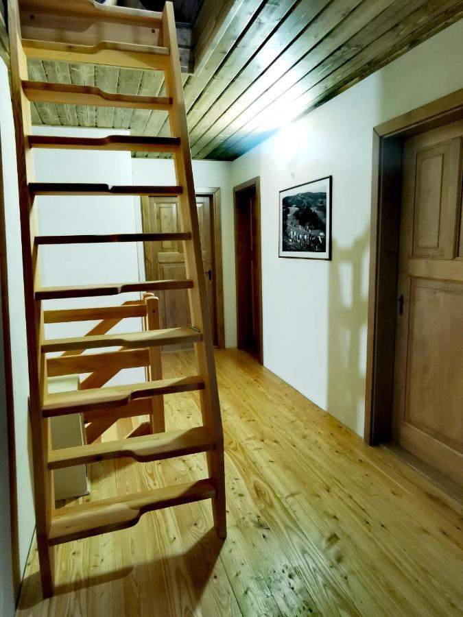 Chalupa Modrin Horní Maršov Esterno foto